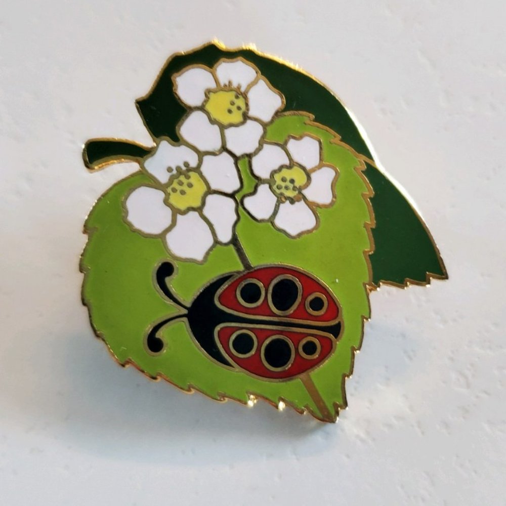 Hallmark Blossom Ladybug Goldtone Enamel Vintage Pin Brooch